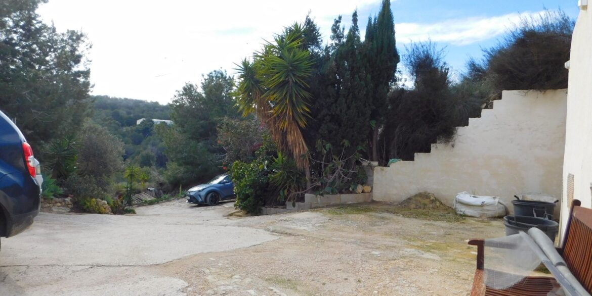 o_1jfg9oj23hj8cu51e9q1ft5j082o