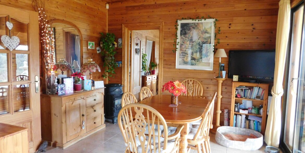 o_1jfg9oj23k9p17vc14upen71b7338