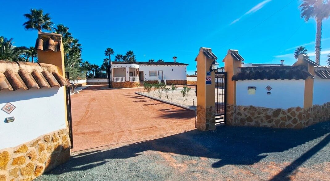 o_1jfge4nosv09pdq15fb12uj1u8822