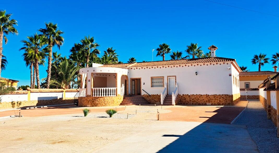 o_1jfge4not1jf616ub1cqirolalp2j