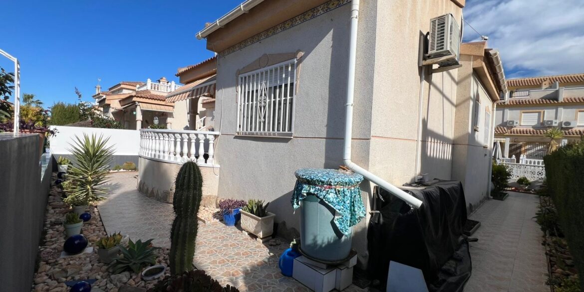 o_1jfsoqqj110ki5akufc4sfka27