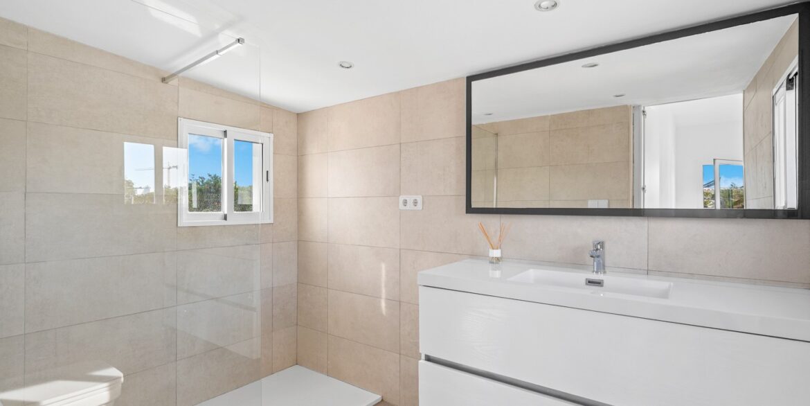 o_1jfstvtv57ba16fv1otc165m17du3c