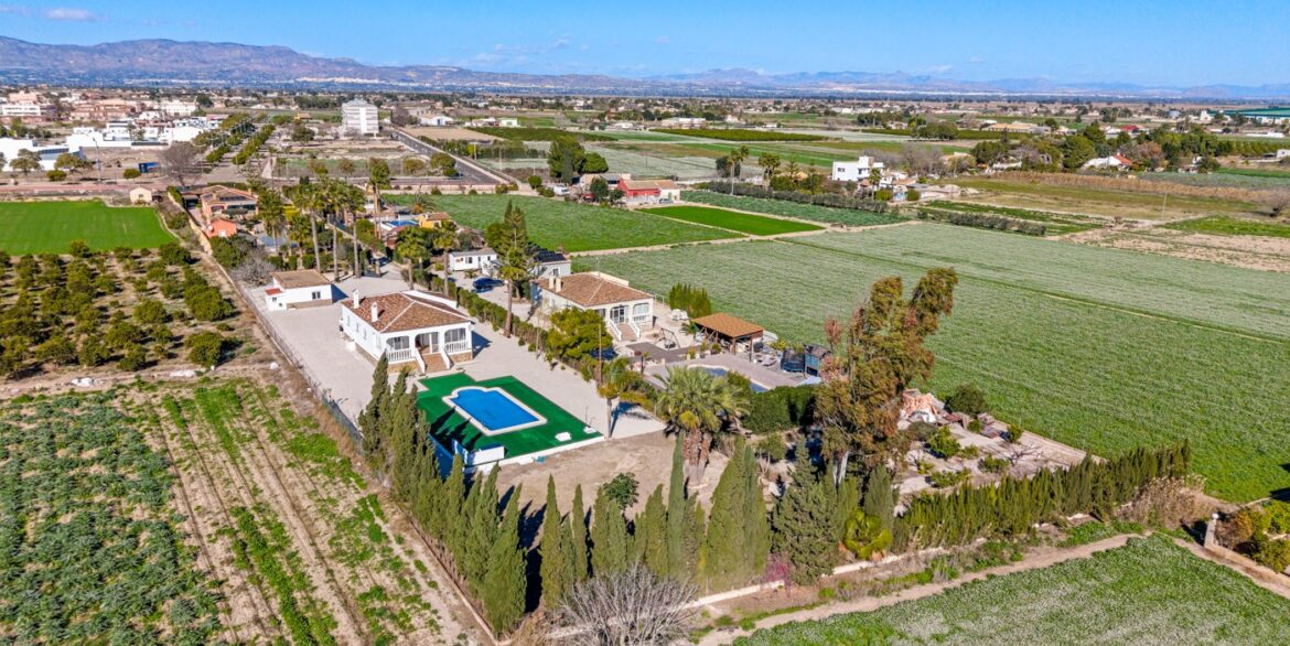 o_1jfstvtv5di71raq18681blu1k262n