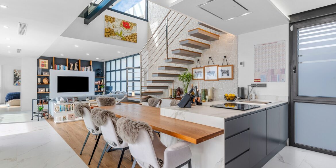 o_1jg4tva2d10k81dlu1c3n5s73u82i