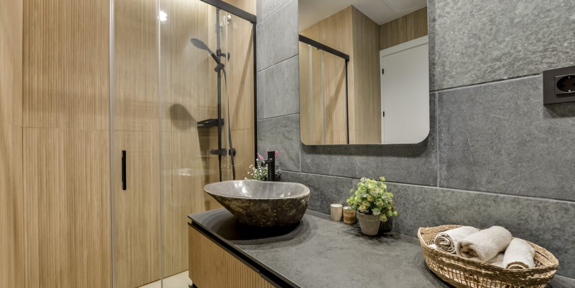 o_1jg55i3mm111o1manbpn1f365n35u