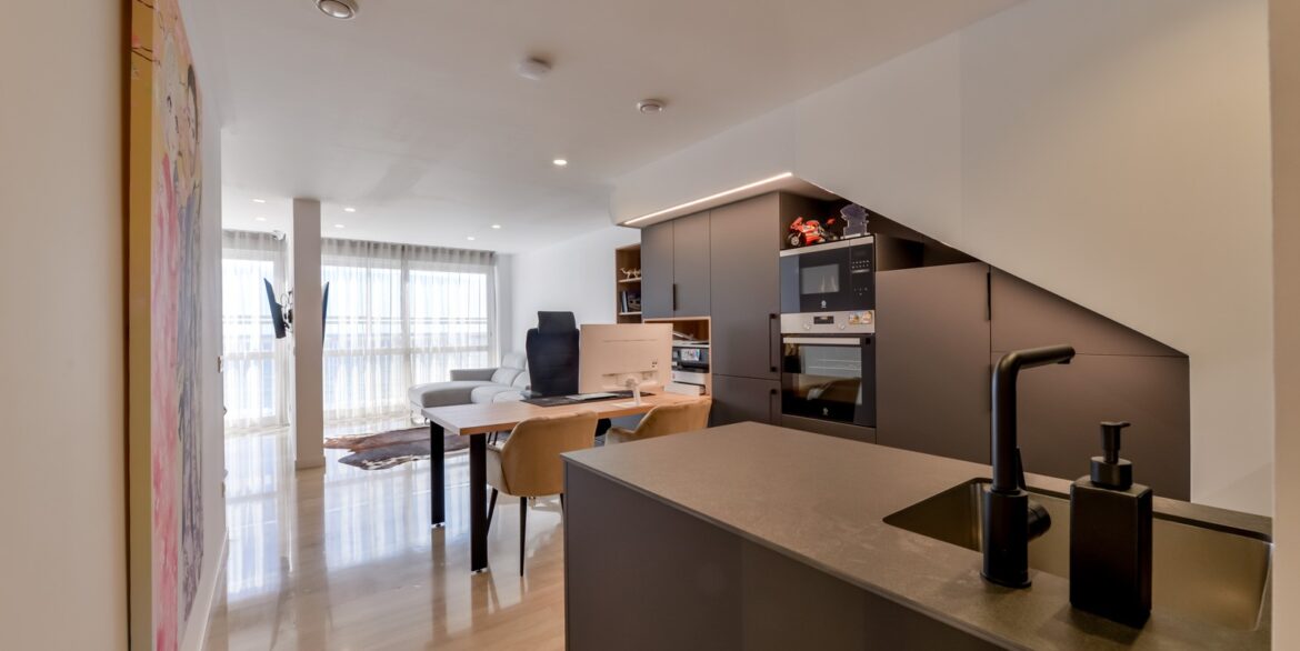 o_1jg55i3mm137a1f1f1pmk1hc214sh62