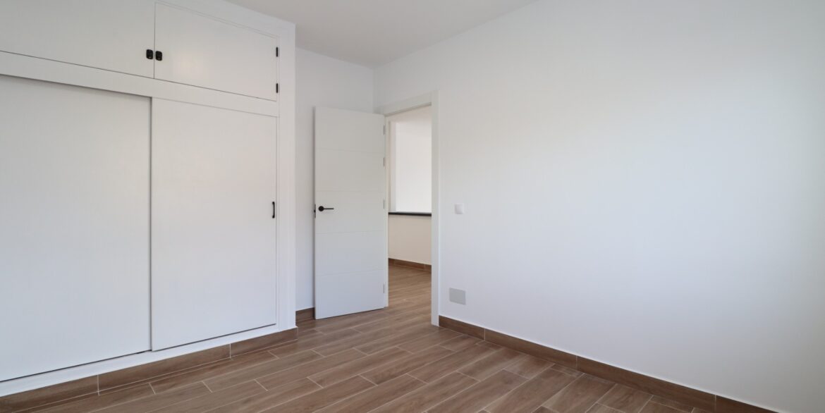 o_1jg7mhi8165fbo319jq1gusath22