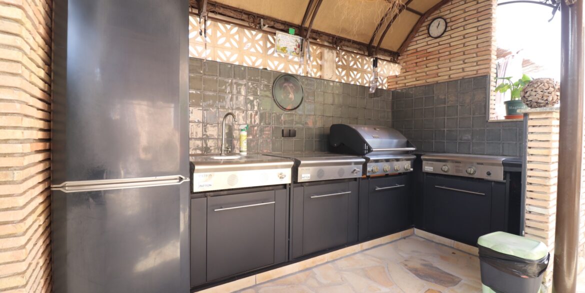 o_1jg7pqba71h9f1qc0s5j1nn811ro2k