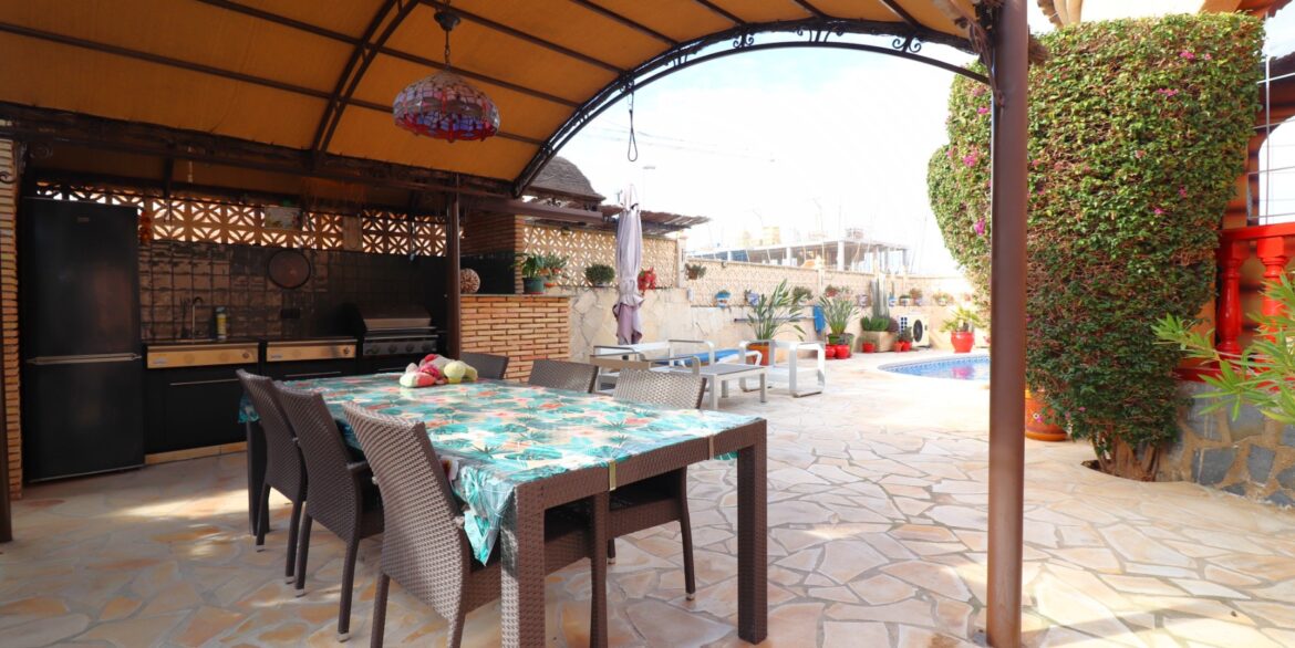 o_1jg7pqba764tqmn1pgr1tu614qm2j