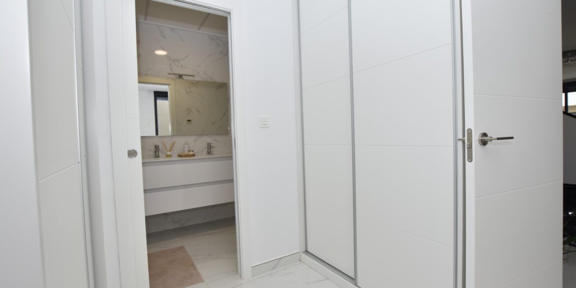 o_1jgf86lgt1gba6ha13h2ojhcjl3j