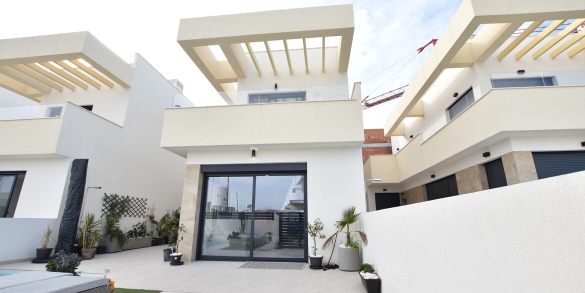 o_1jgf86lgu13ps6ev1l081g22153q57