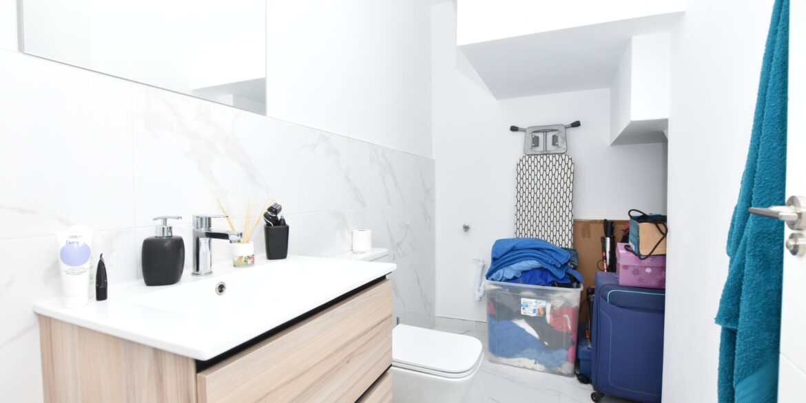 o_1jgf86lgu1i881cv58pt1gp0185n45