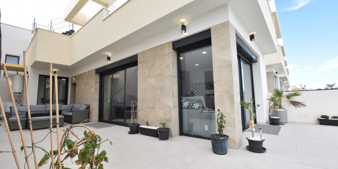 o_1jgf86lgu1kr91va41dqiu3bn3u4v