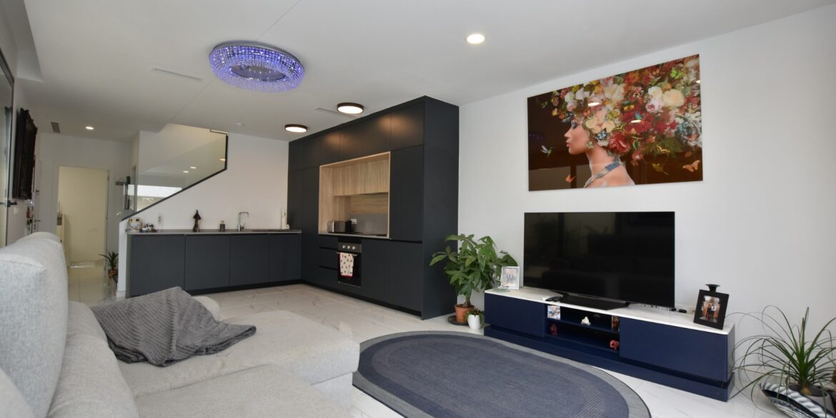 o_1jgf86lguen91gb2jh812r117ea40