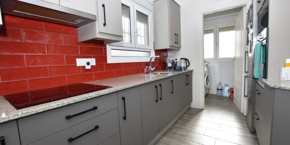 o_1jgf8ajm617ao13r818f61m0t1p3b30