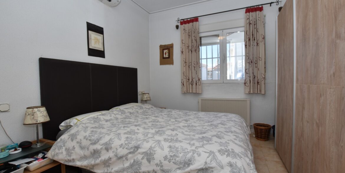 o_1jgf8ajm6tiqgeogpv125t1632a