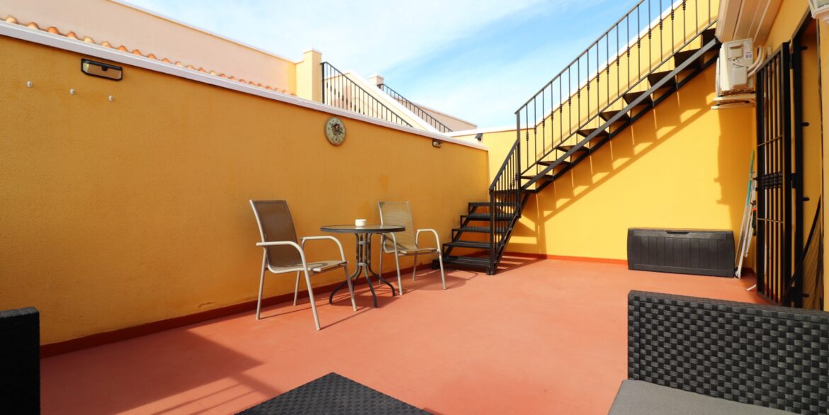 o_1jgfb1oai1rq0k6811bi1jo5ps12r