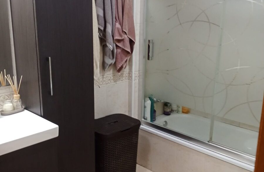 o_1jghhi2bn1dtv1n495tjfpuone25