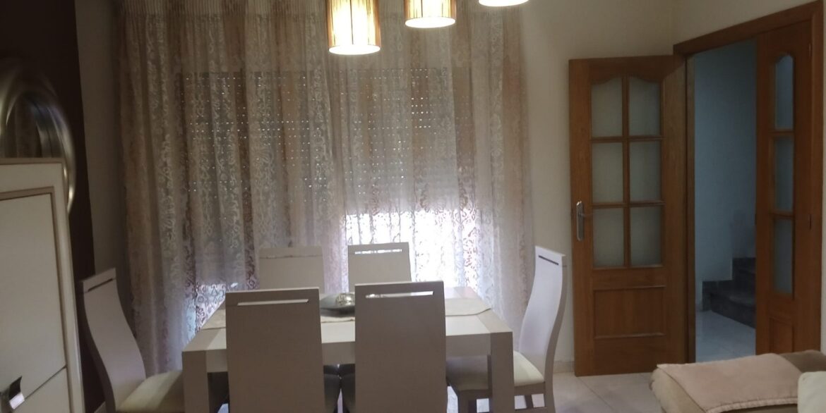 o_1jghhi2bna0l389qtv1mbf1uvj20