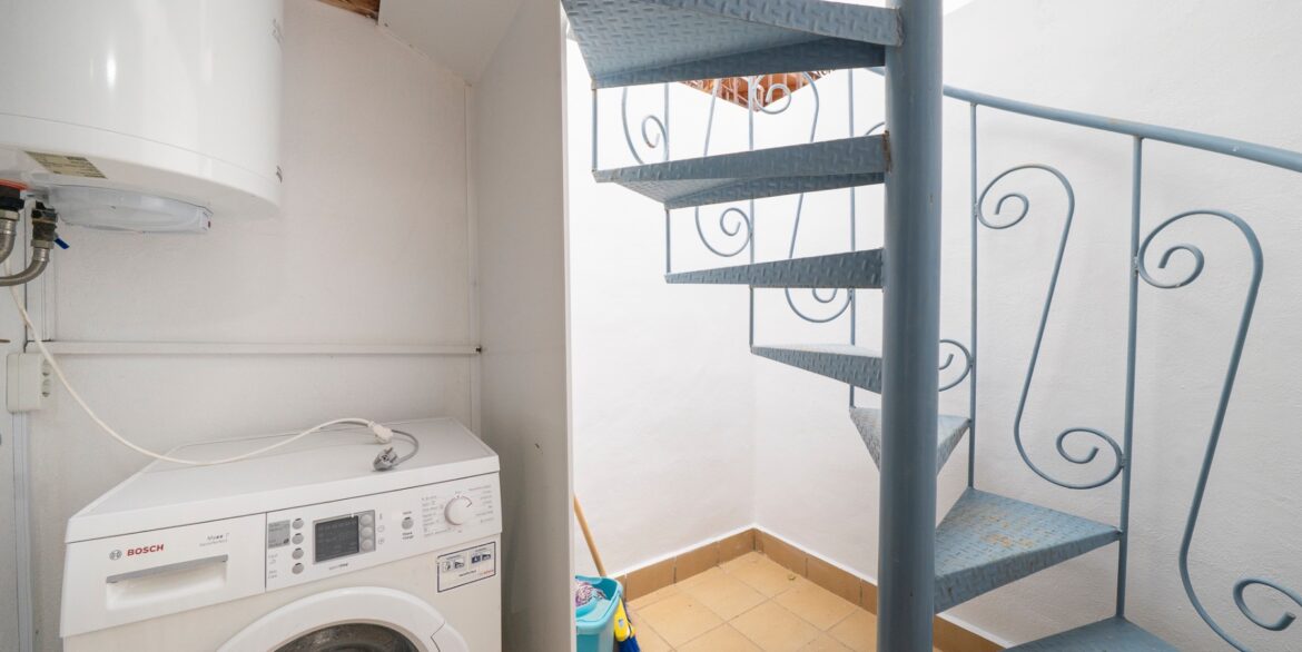 o_1jgi3qiof11kncc55qfhr21dnh3n