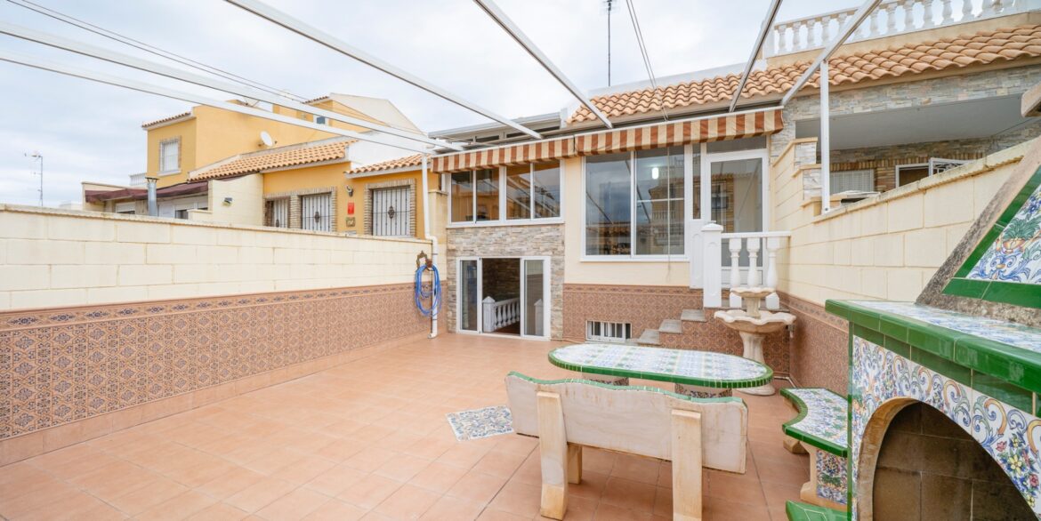 o_1jgi3qiof1ccb46q3rghi01vp53u