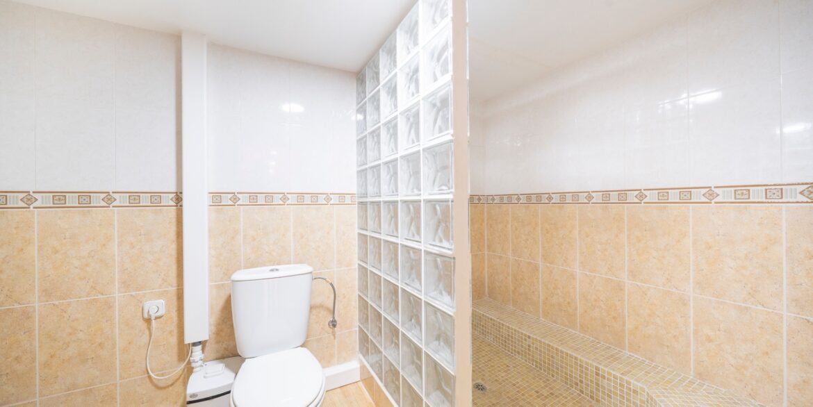 o_1jgi3qiof1leih9q162ubk9rv046