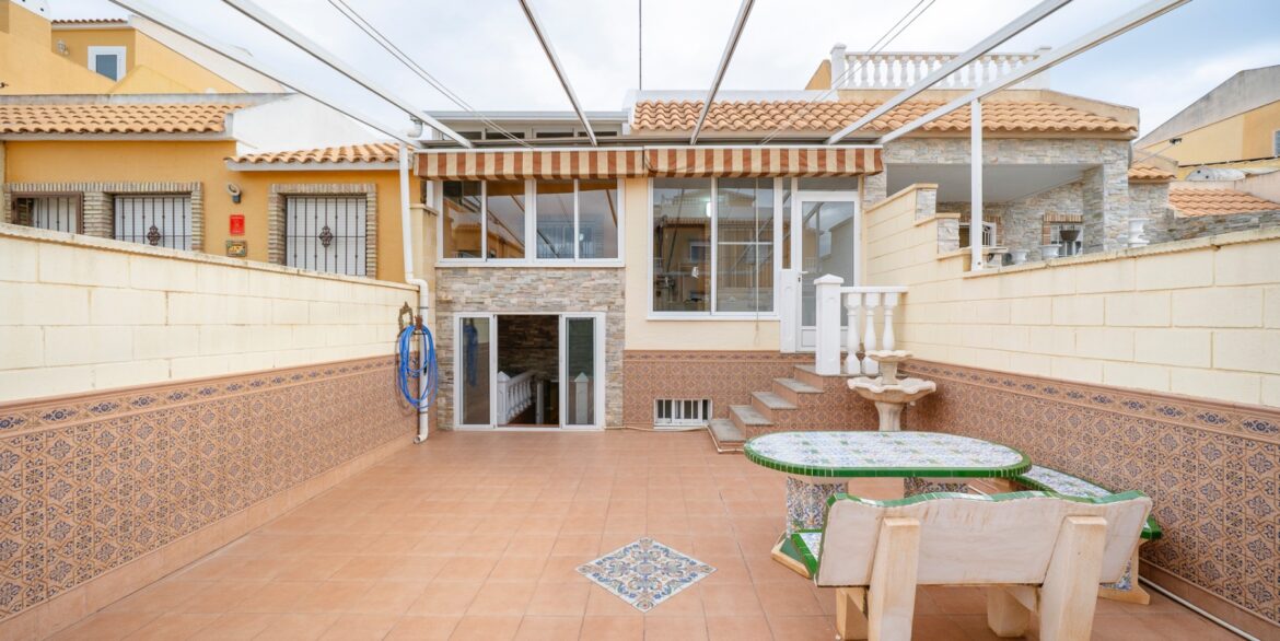 o_1jgi3qiof1r2i13c1ktr1jlm1v6e2u