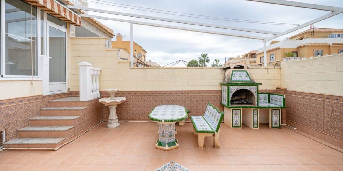 o_1jgi3qioffs81ok0165354m1hsf3v