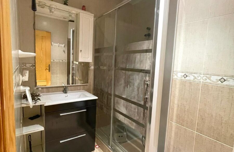 o_1jgk6t6uvo0bm571qmj1421ij020