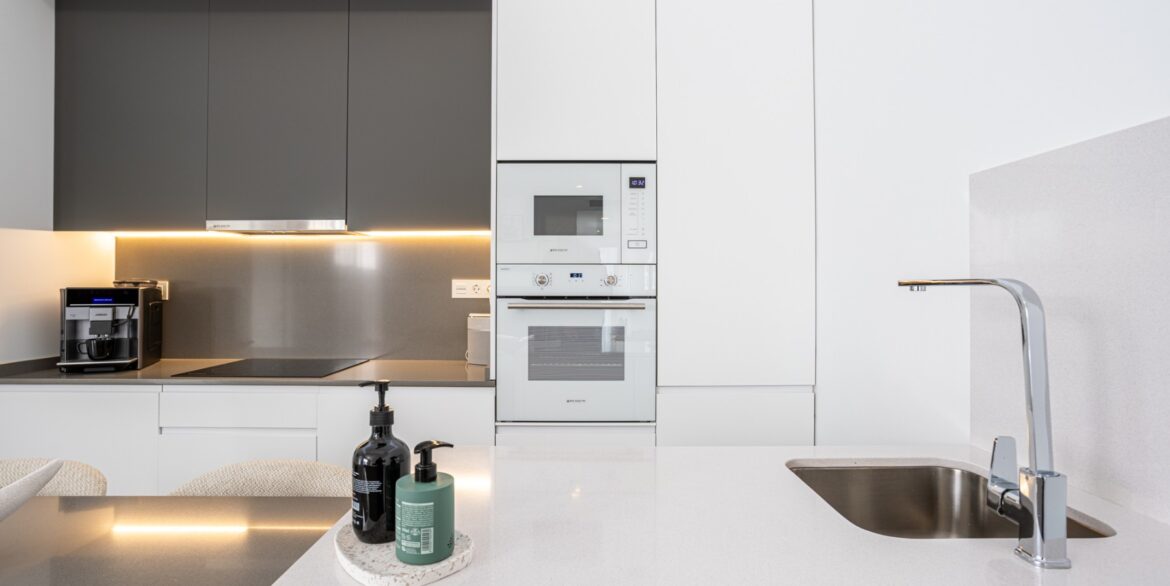 o_1jgn5re7v1cb9e9vs711bhqhlj2s