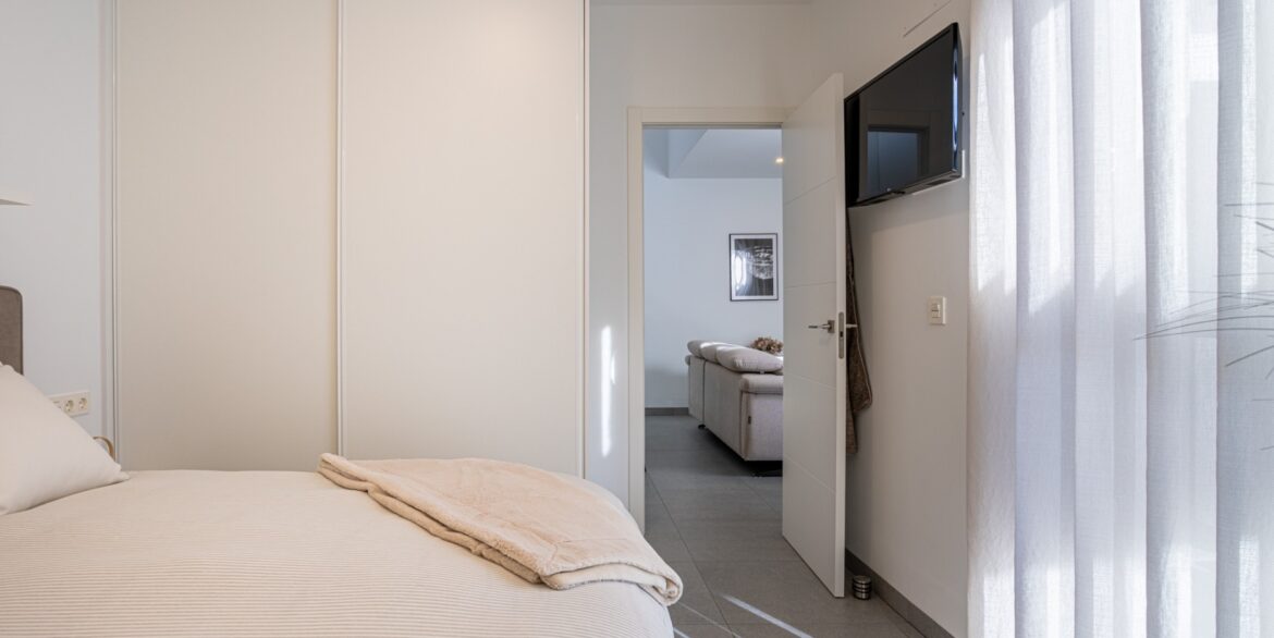 o_1jgn5re7v1ekt1omhct61s6i14t32