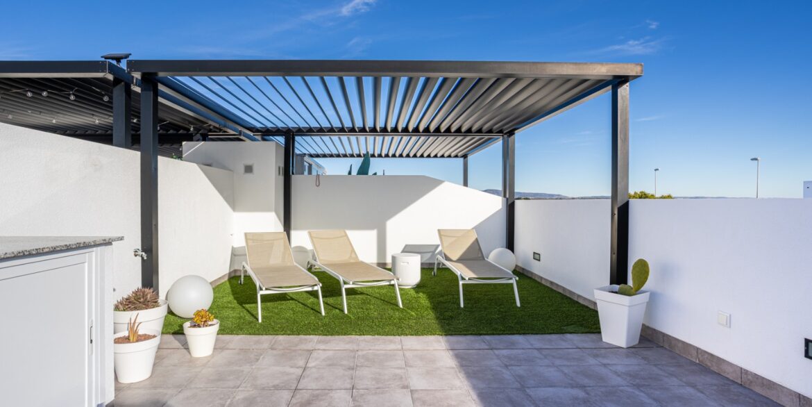 o_1jgn5re7v1mln1ei1jdktr7iam3k