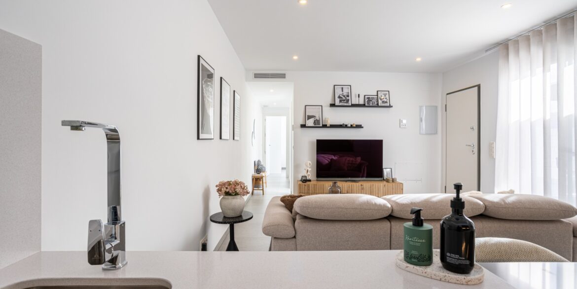 o_1jgn5re7v1s5n26u9sk5rqto2q