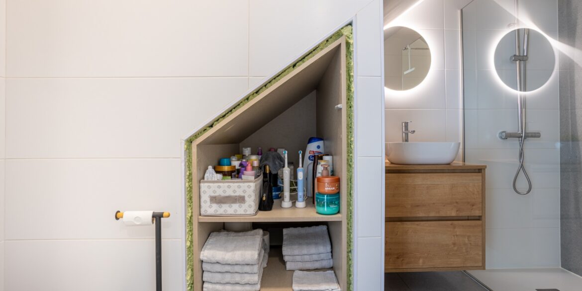 o_1jgn5re7v59ktto1mihbt11q933