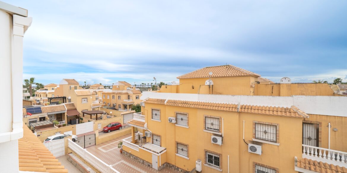 o_1jgp0grt21o5lq721tgr2rde153d