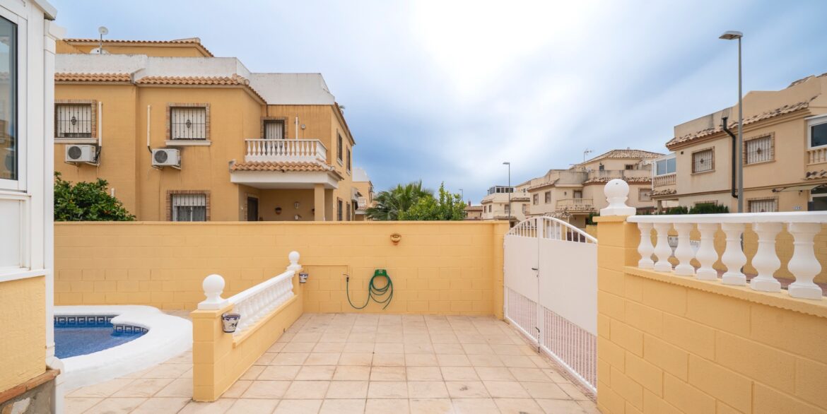 o_1jgp0grt21p87t12h4g19i71fuo3l