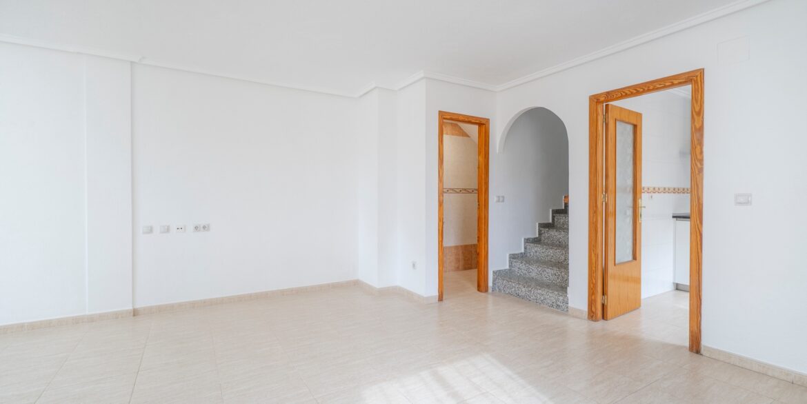 o_1jgp0grt2e52129g1h4t1vqul622q