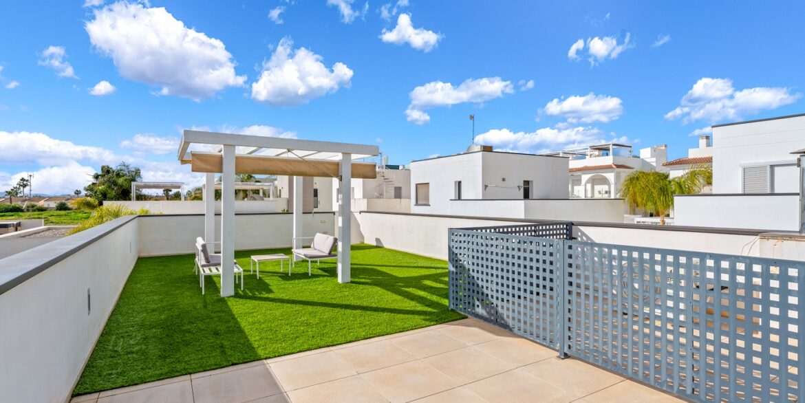 o_1jgq2v5us1gqh67e13armd2kjj2m