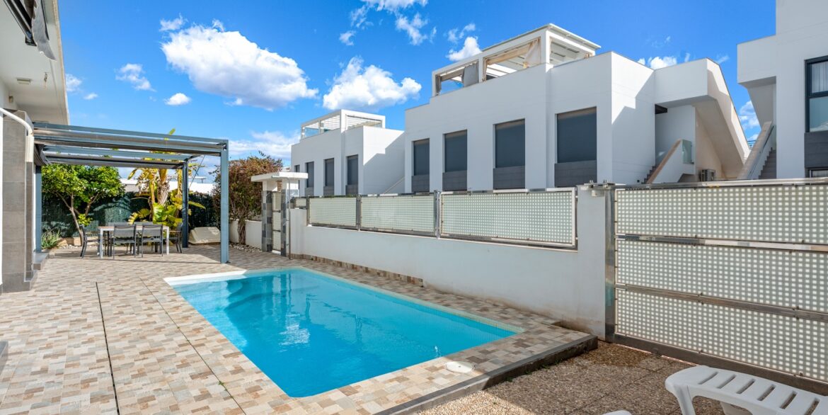 o_1jgq2v5us616bngd8g1scb19lm2f