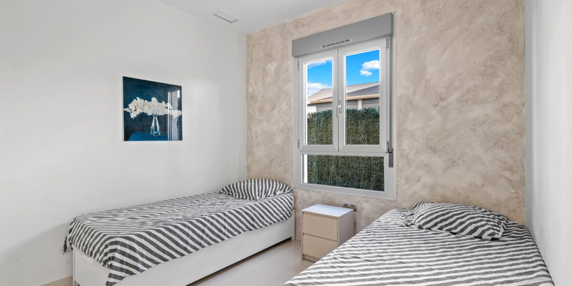 o_1jgq2v5us7621n7u1i81oj7v735