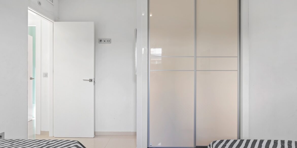 o_1jgq2v5usjogq76e151gnu14n836