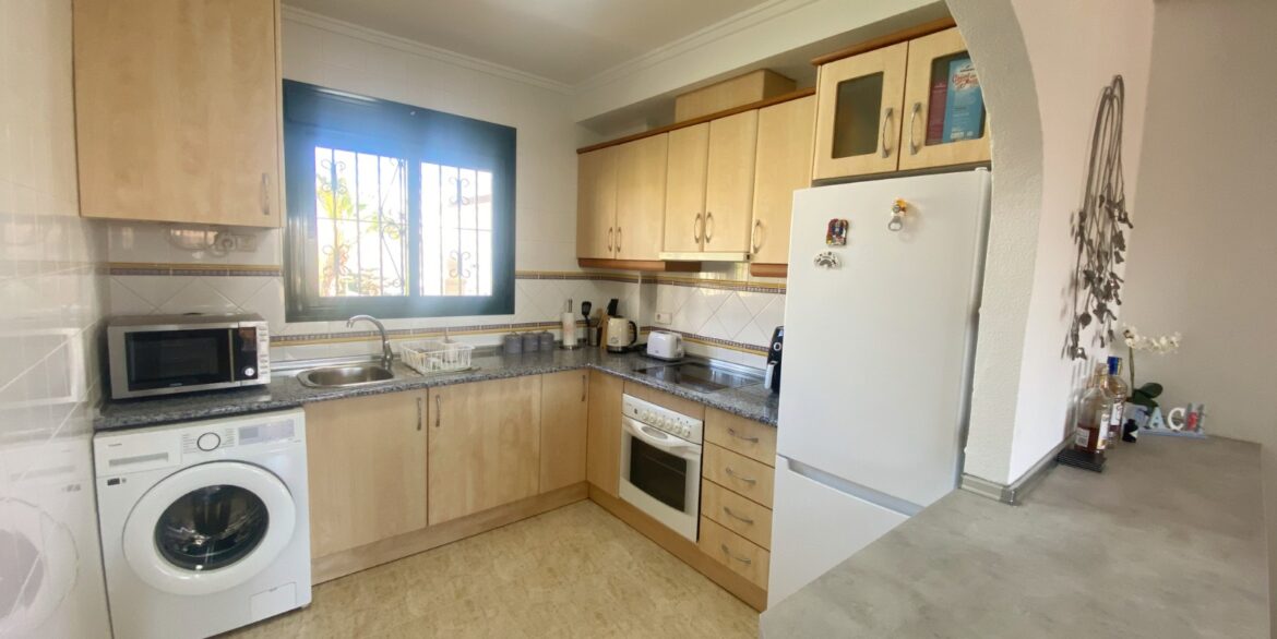 o_1jh0otgup1c8c71g149ebgqhb42c