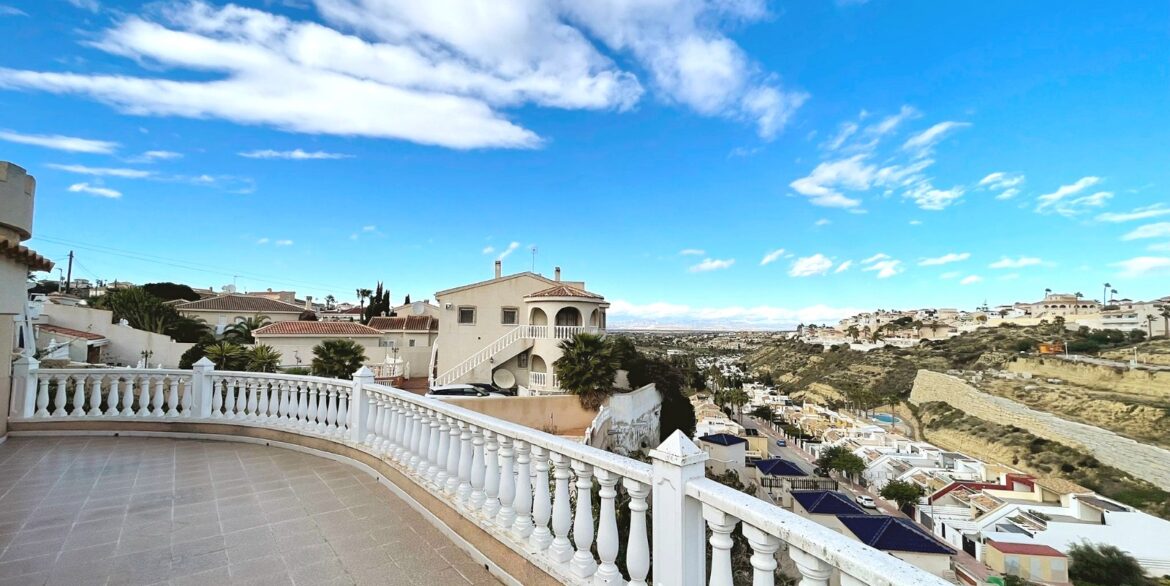 o_1jh0qpfnu12s8h2m1eilbkj2tl2q