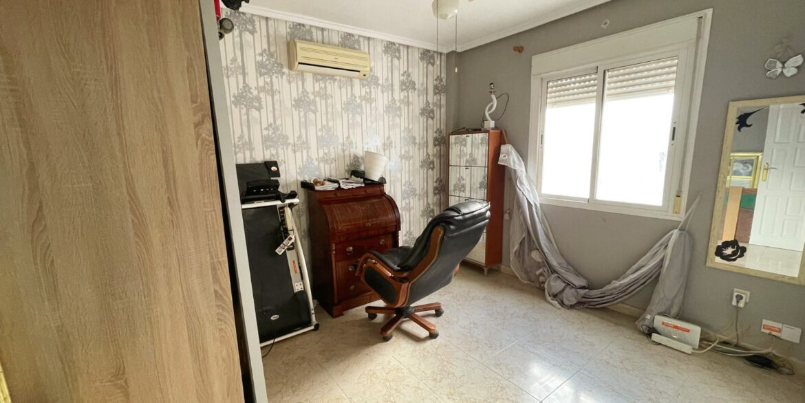 o_1jh0qpfnv19sp105q17c5lbk1l8234