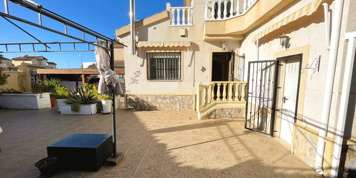 o_1jh0tof2m1n0a8v3q8028vs262o