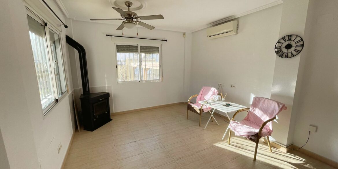 o_1jh0tof2n15fm16lltg0rv2ql43e