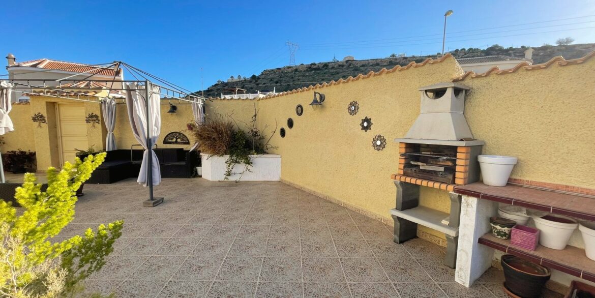 o_1jh0tof2n1eb61kar5barss1mst2u