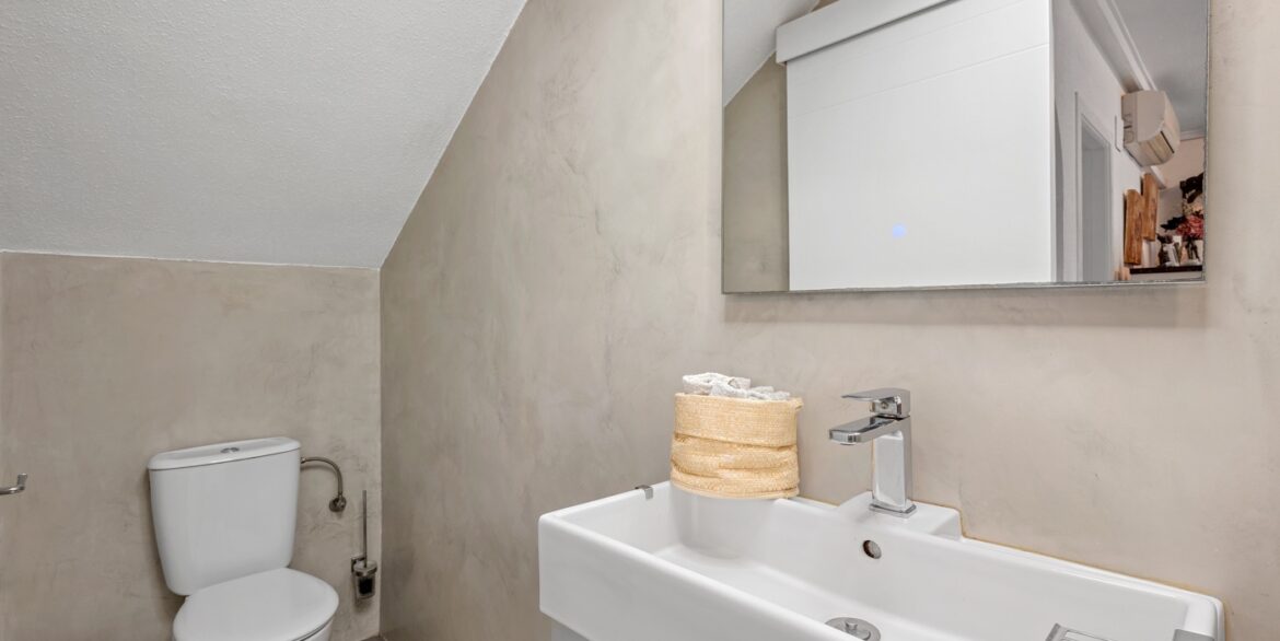 o_1jh0v67e310re1qd1qr6j061pgf40