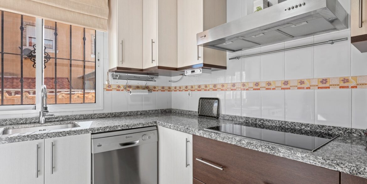 o_1jh0v67e31a7tna31muo19jo15ca42