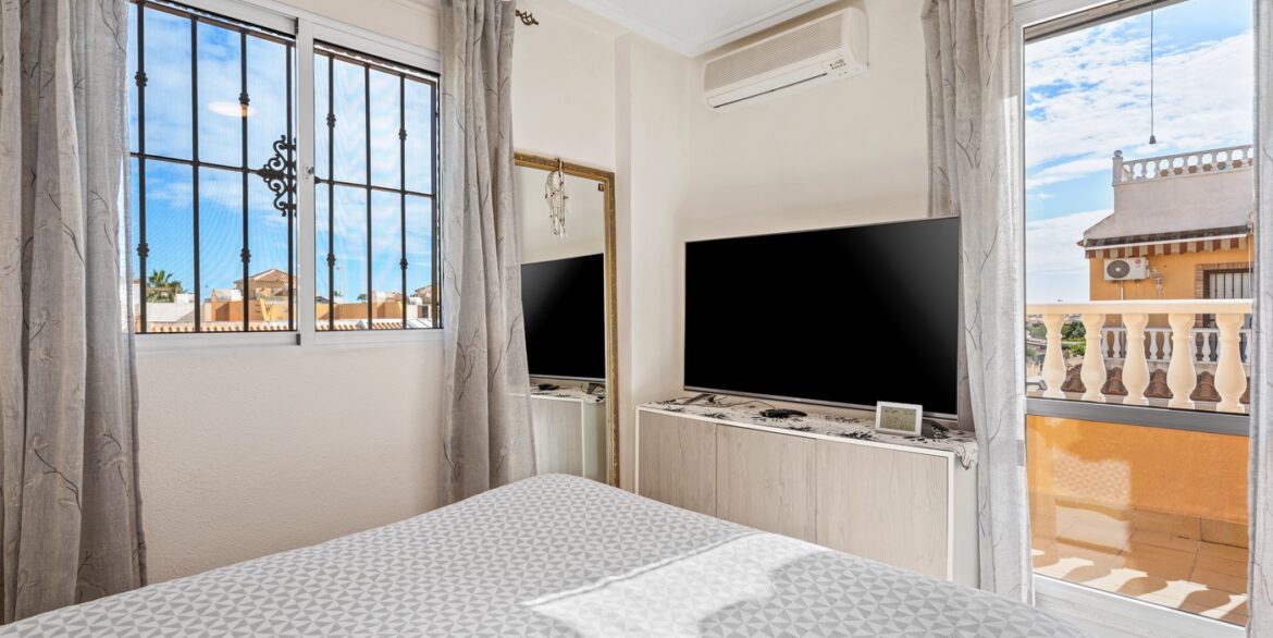 o_1jh0v67e33241kcmopdsknmoc3o